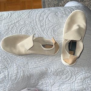 Pre owned Dolce Vita high top tan suede sneaker 7